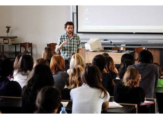 Ricomincia la scuola, con l'augurio che possa accadere qualcosa di bello